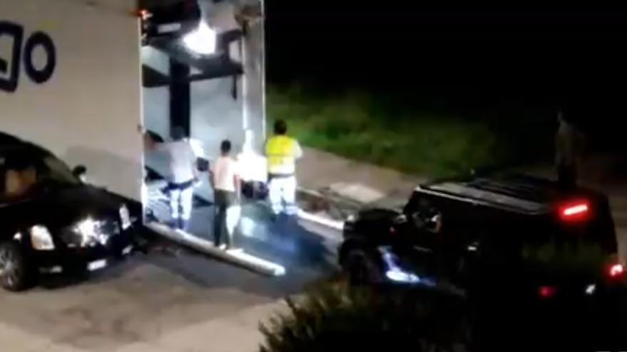 ¿Cambio de casa o de equipo? Una empresa de mudanzas se lleva los coches de Cristiano Ronaldo