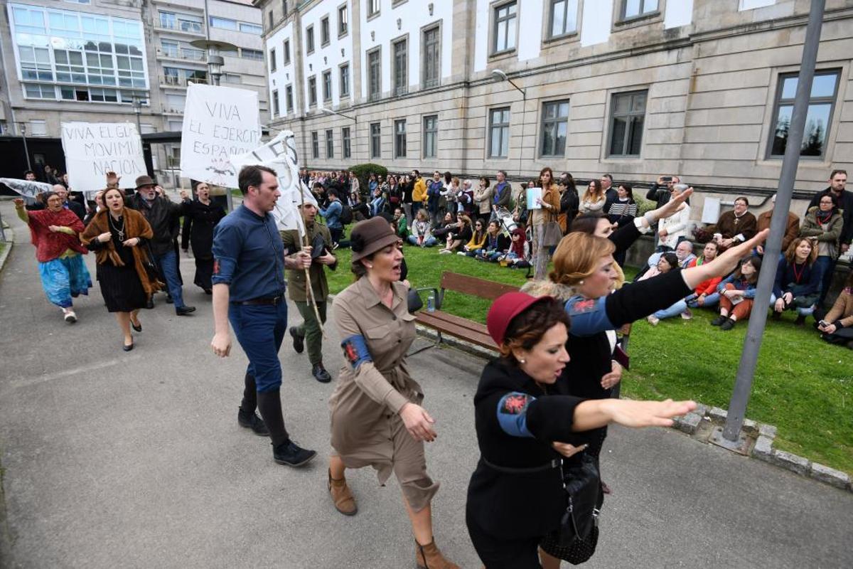 Memoria histórica | Las calles de Pontevedra revivieron ayer la represión del 36 contra las mujeres