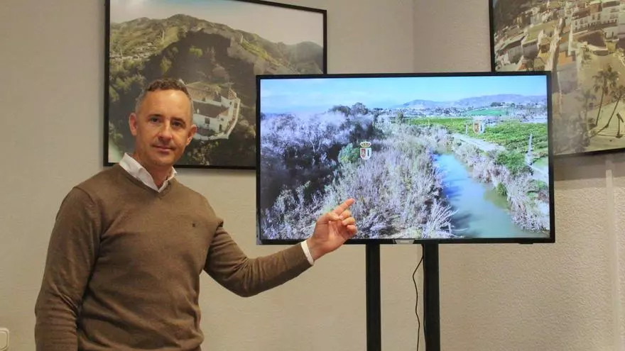 El Ayuntamiento de Cártama denuncia la falta de limpieza del cauce del río Guadalhorce