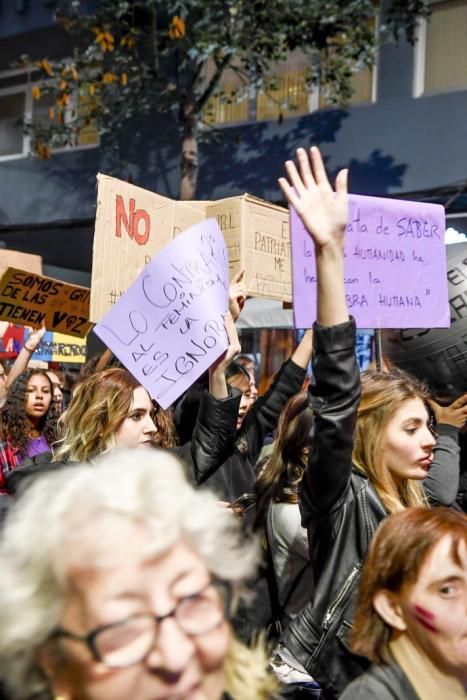 GENTE Y CULTURA 07-03-19  LAS PALMAS DE GRAN CANARIA. 8M Día Internacional de la Mujer. Manifestación por el 8M Día Internacional de la Mujer. FOTOS: JUAN CASTRO