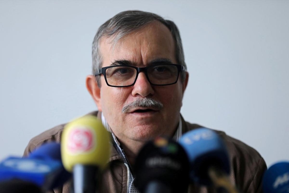 FILE PHOTO: Rodrigo Londono, known by his nom de guerre Timochenko, former commander of the Revolutionary Armed Forces of Colombia (FARC) speaks during a news conference at Special Jurisdiction for Peace tribunal in Bogota, Colombia September 23, 2019. REUTERS/Luisa Gonzalez/File Photo