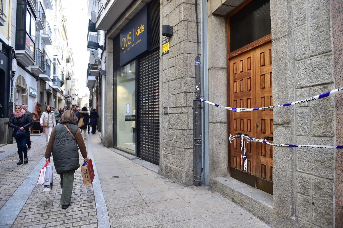 Más de tres semanas fuera de sus viviendas en Plasencia debido a un derrumbe.