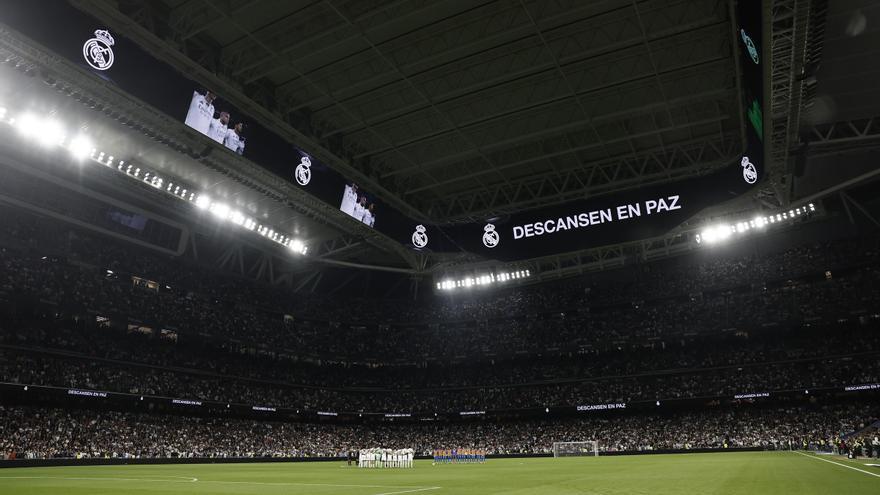 Minuto de silencio en memoria de Ochotorena y de la abuela de Carvajal