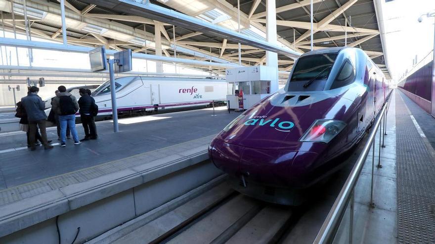 Renfe retira tres AVLO i quatre AVE de la línia València-Madrid després de les reduccions de velocitat dels maquinistes