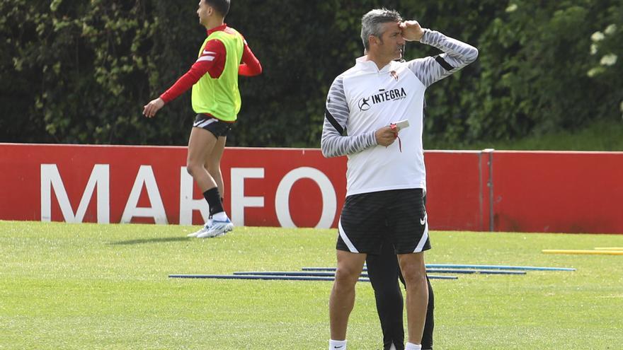 Martí, entrenador del Sporting: &quot;Ganar al Ibiza sería un paso importante para la permanencia&quot;