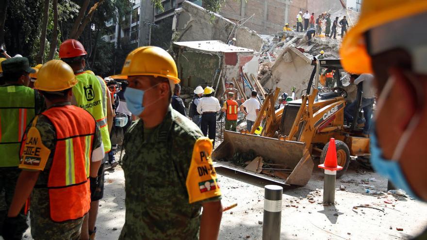 Labores de rescate tras el terremoto de México