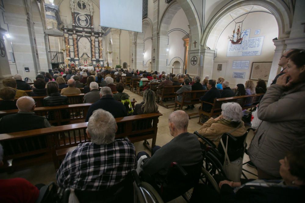 Miles de personas en el domingo de Santa Faz