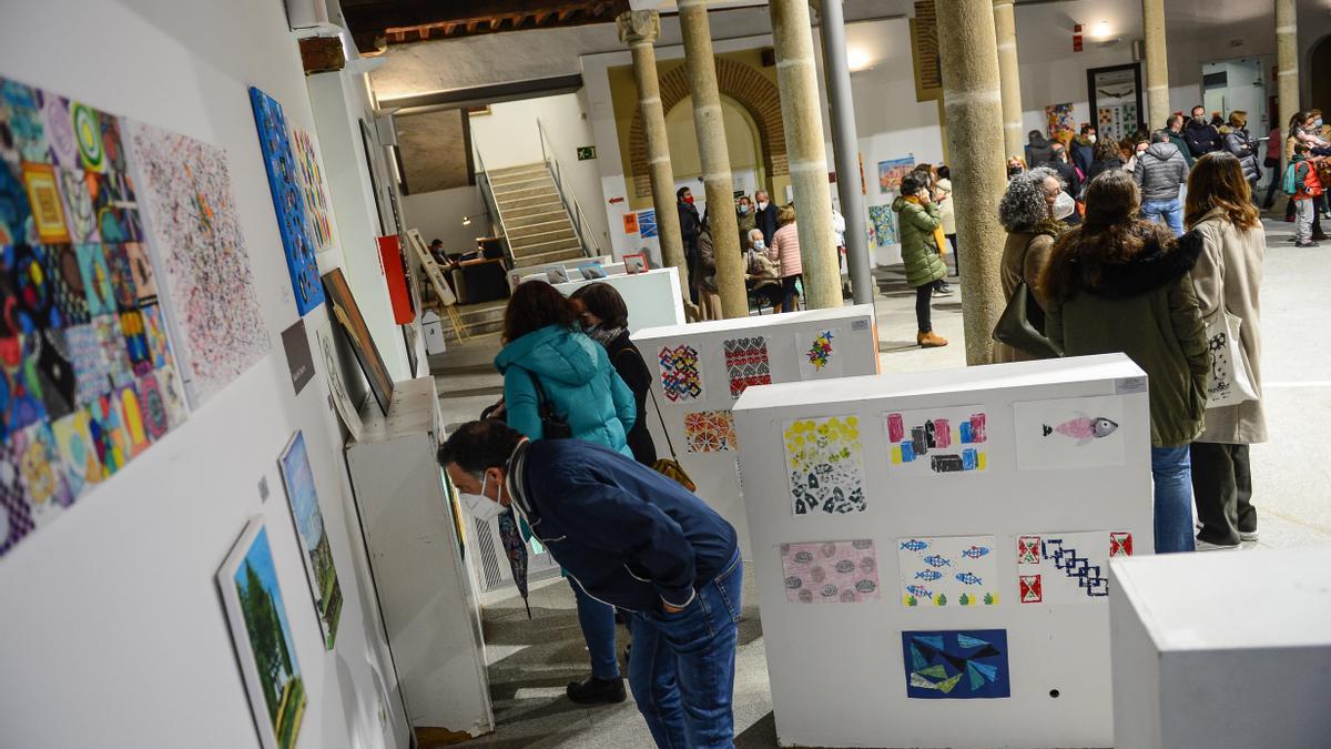 Exposición del colegio Santísima Trinidad de Plasencia por La Palma.