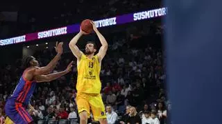 El CB Gran Canaria reacciona tarde y cae en el primer duelo de semifinales de Eurocup