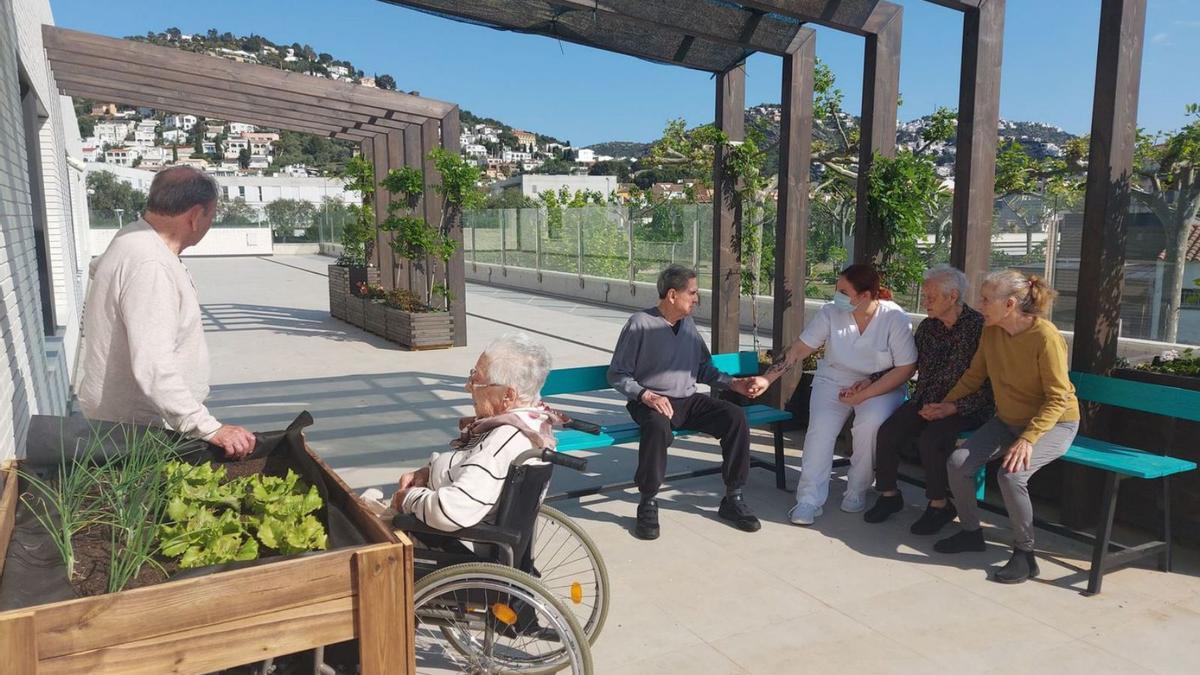 La terrassa de la Residència Pi i Sunyer de Roses