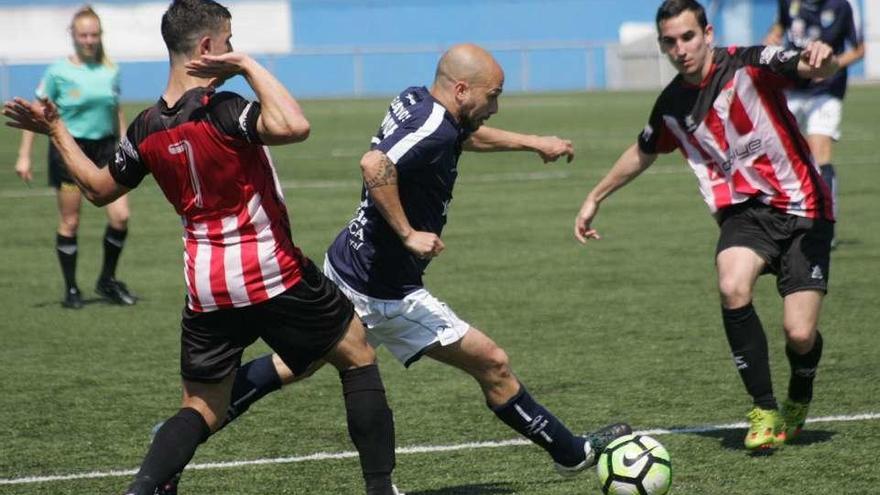 Ander Lafuente, en el partido contra el Arteixo. // Bernabé/Luismy