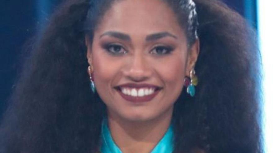 Nia Correia.