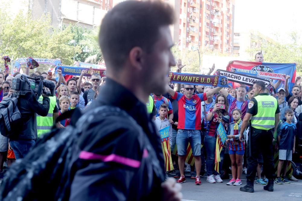 Así vive el Derbi la afición del Levante UD