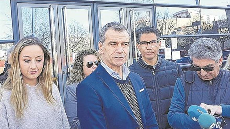 Toni Cantó condena en Vinaròs el «ataque secesionista» al juzgado