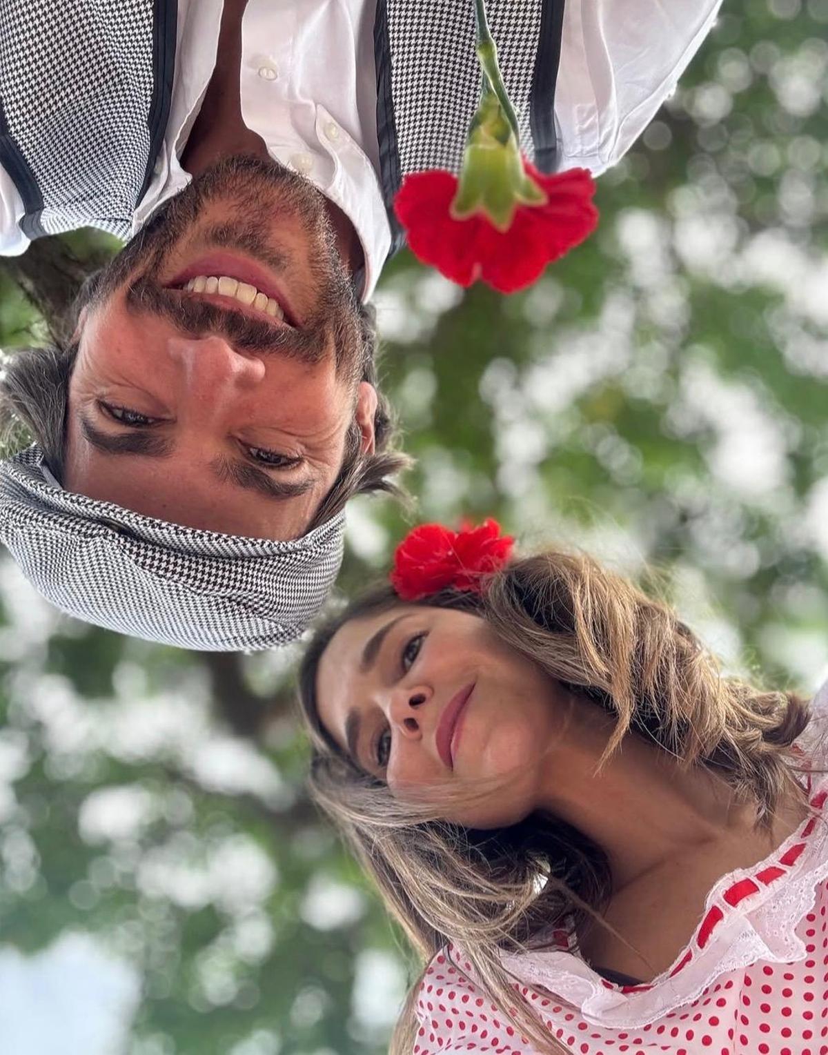Marc Clotet y Natalia Sánchez, como chulapos en la pradera de San Isidro (Madrid)