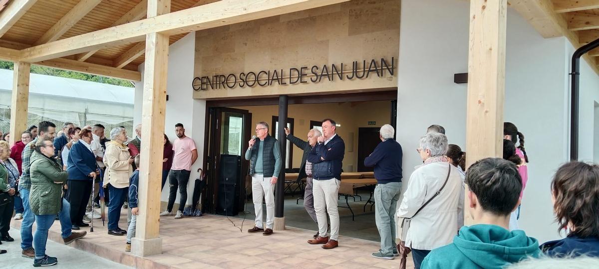La inauguración del centro social de San Juan de Villapañada, en imágenes
