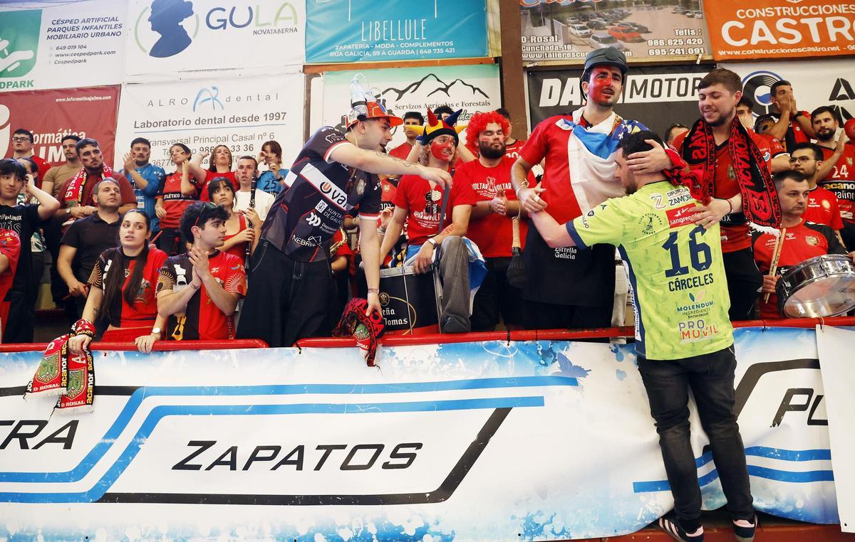 Tristeza en O Rosal tras perder el ascenso ante el Zamora Tristeza en O Rosal tras perder el ascenso ante el Zamora
