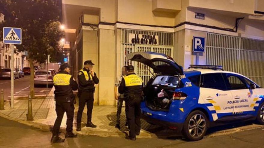 La Policía detecta 16 positivos en alcohol el fin de semana en Las Palmas de Gran Canaria.