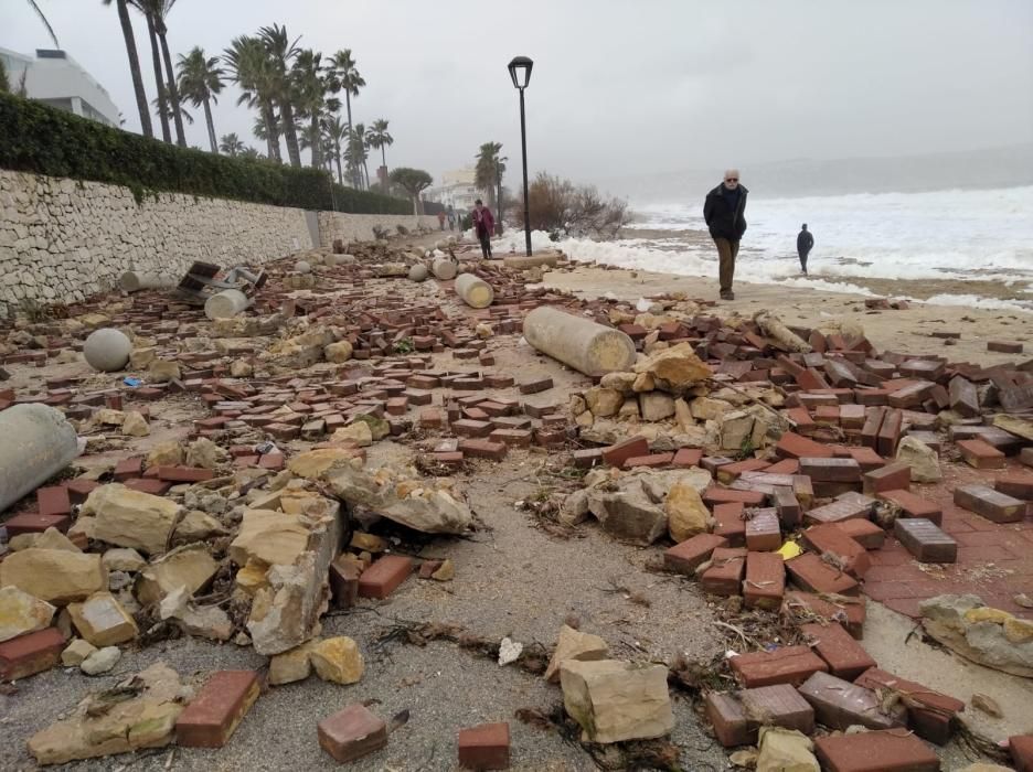 "Gloria" ha arrasado con el litoral del norte de Alicante