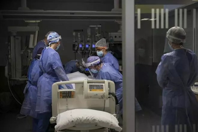 Los médicos asturianos, optimistas: la mayor parte de los ingresados por covid no presentan neumonía