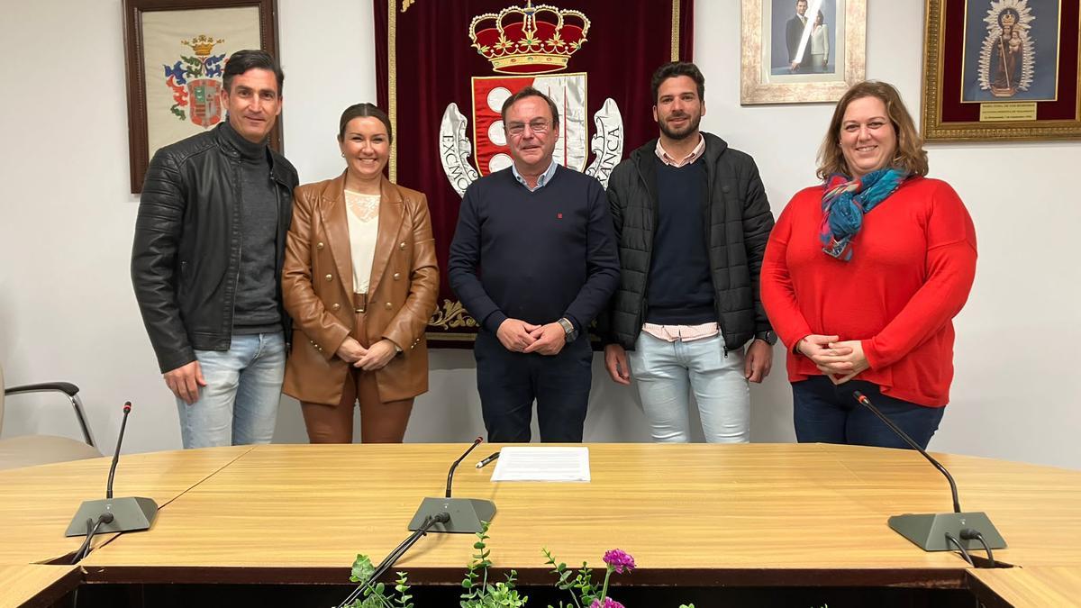 Villafranca de Córdoba mejora sus espacios y equipamientos públicos gracias a una inversión de 148.000 euros de la Junta