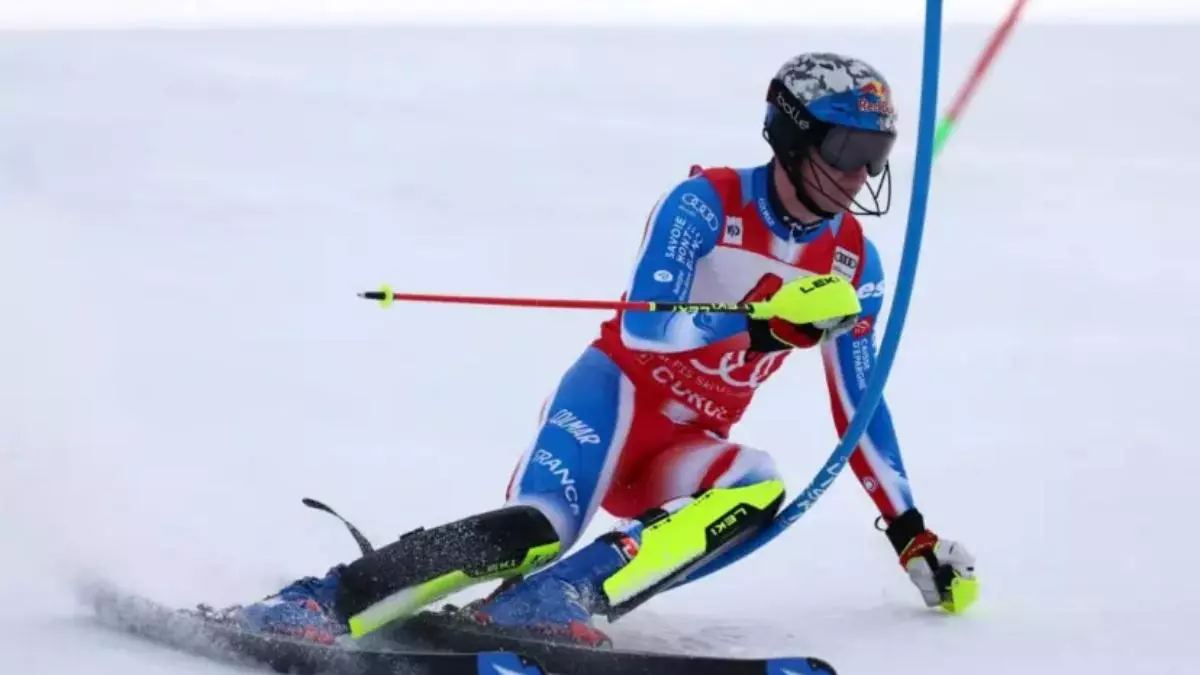 Clement N?el impone su dominio en el eslalon de Gurgl
