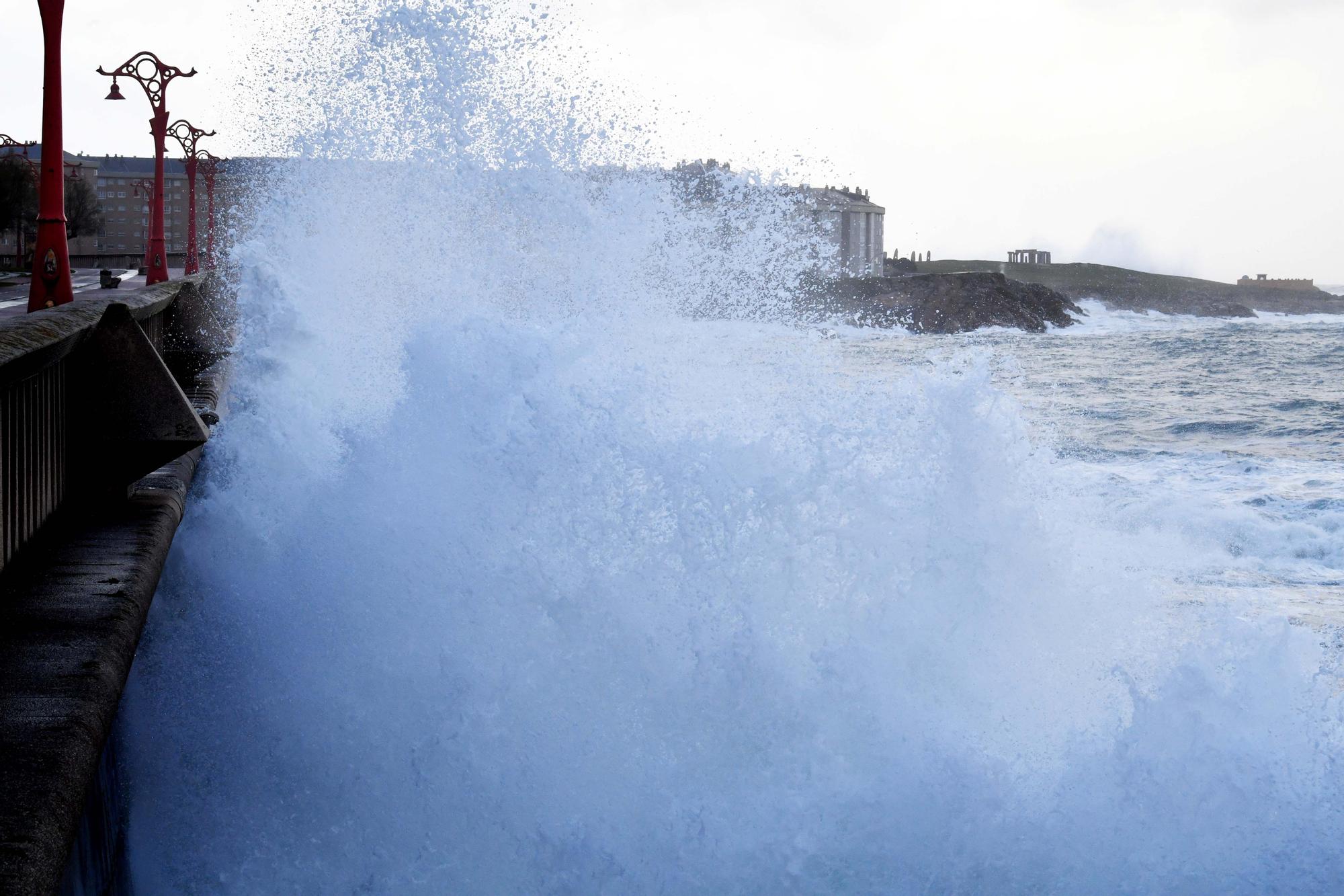 La borrasca 'Bella' azota A Coruña