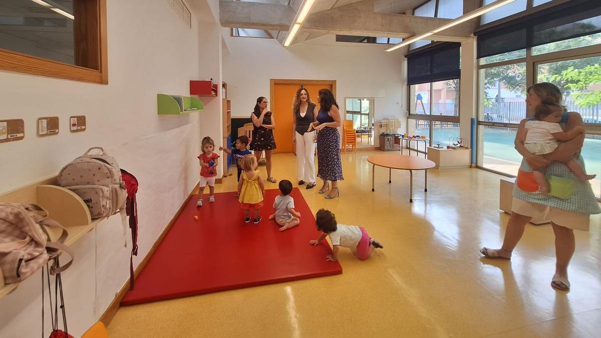 El recurso municipal se dirige a menores de hasta 12 años y se desarrolla en dos escuelas infantiles y dos colegios.