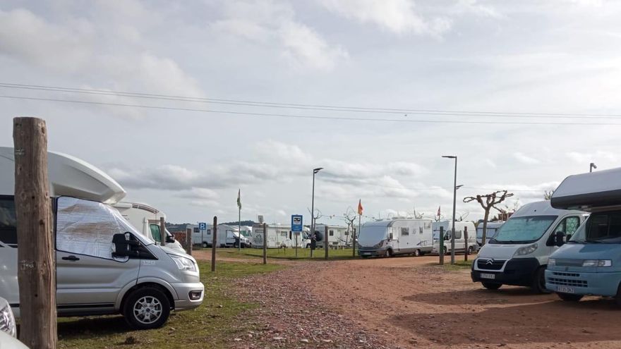 Sanzoles estrena un área para autocaravanas