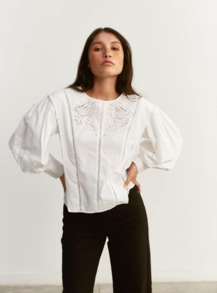 Blusa blanca de Name the brand