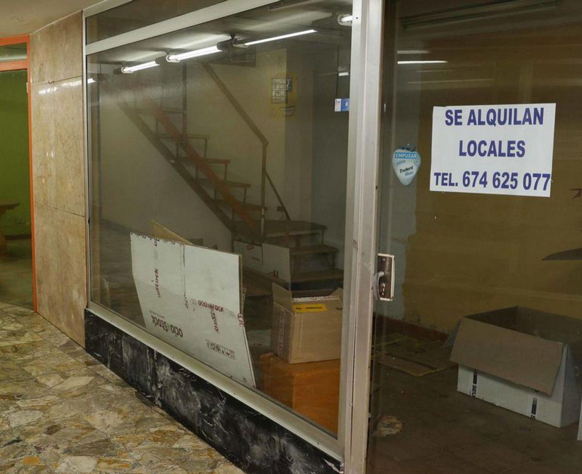 Uno de los locales libres de Galerías Prieto. | // P. H. GAMARRA