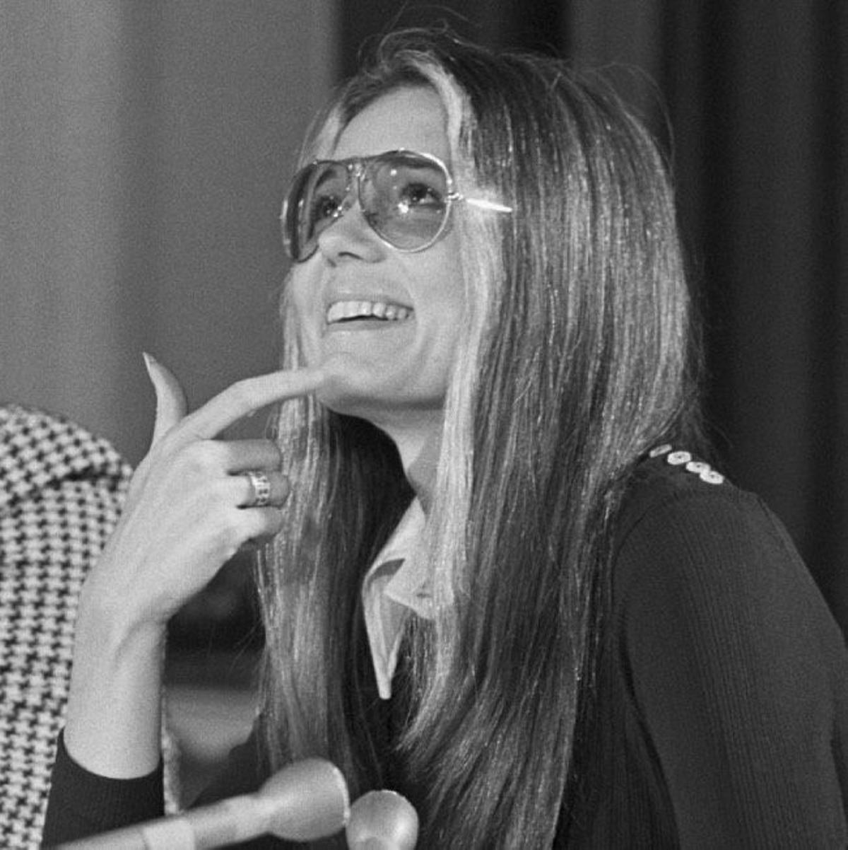 Gloria Steinem durante una rueda de prensa