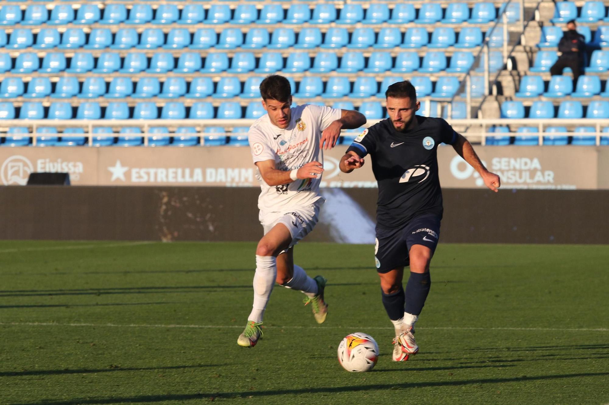 Partido amistoso entre la UD Ibiza y la Peña Deportiva