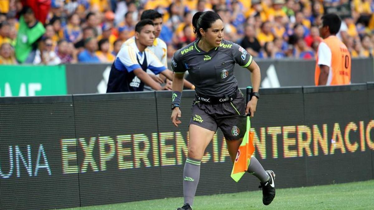 Karen Díaz Medina, en un partido de la Liga MX.