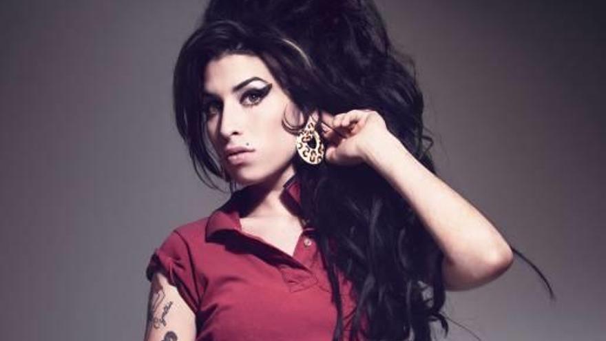 AMY WINEHOUSE (1983-2011) Eduard Gener i Maria Ribot