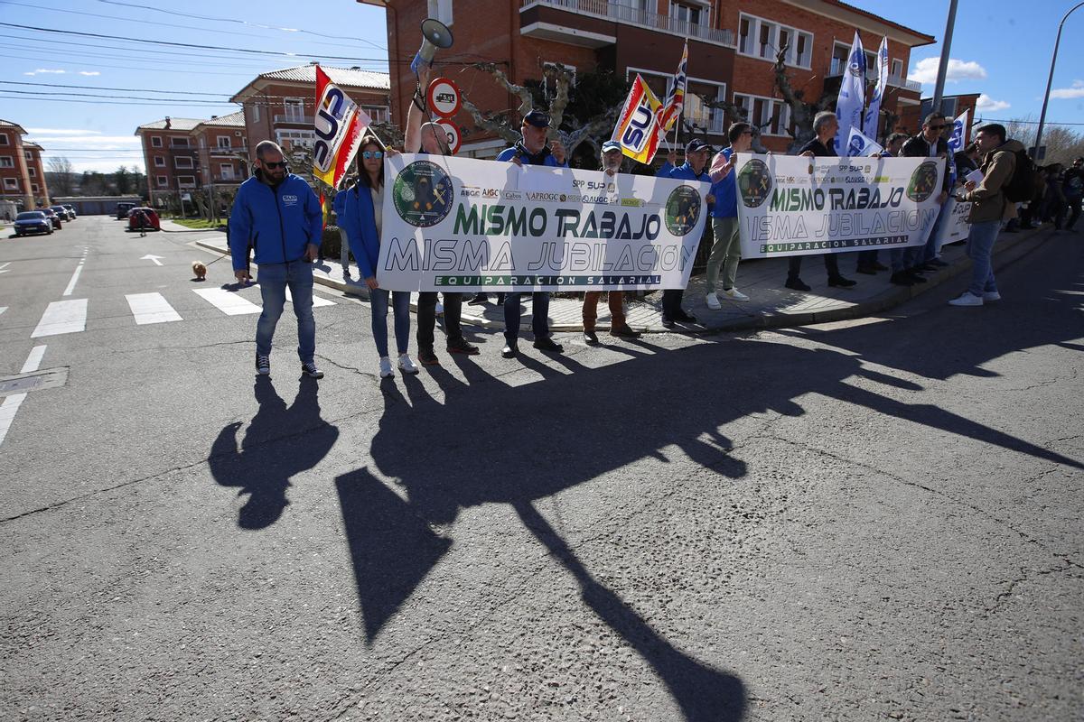 Manifestación de la JUPOL ante la llegada de Marlaska a Calatayud