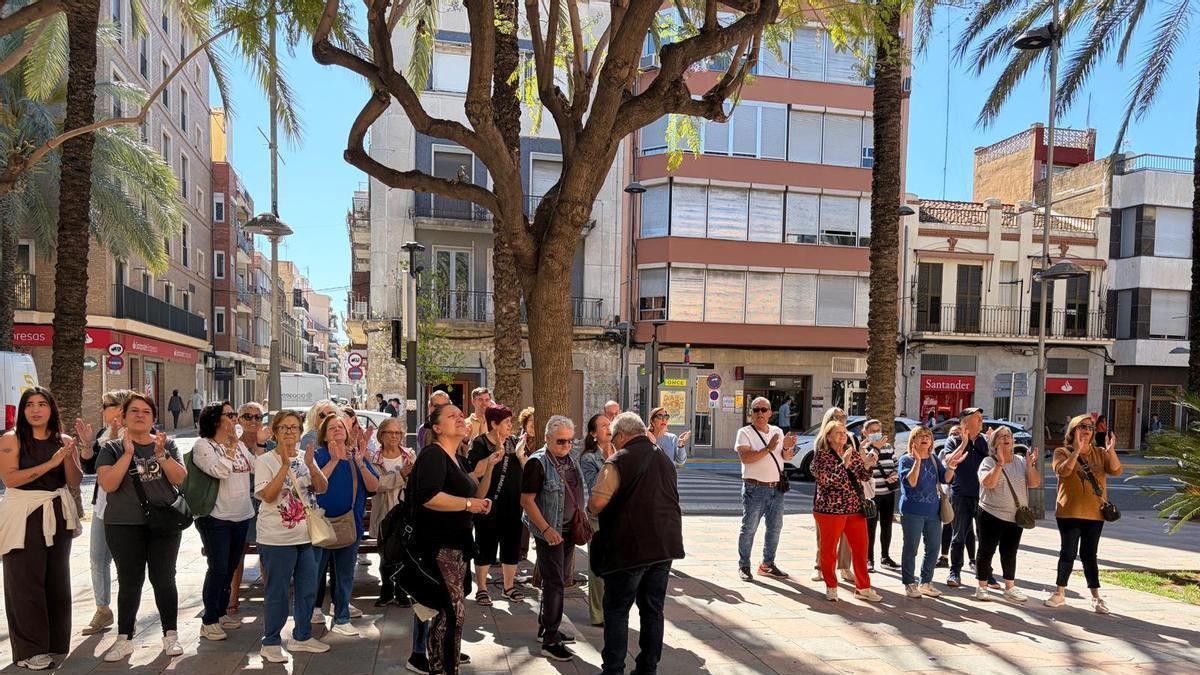 La manifestación a las puertas del ayuntamiento.