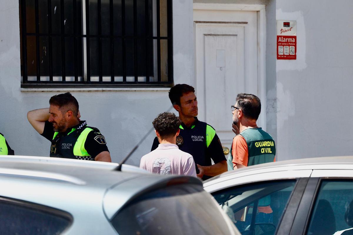 Operación policial en Aldaia por la muerte a cuchilladas de un hombre tras una reyerta en una nave ocupada Operación policial en Aldaia por la muerte a cuchilladas de un hombre tras una reyerta en una nave ocupada