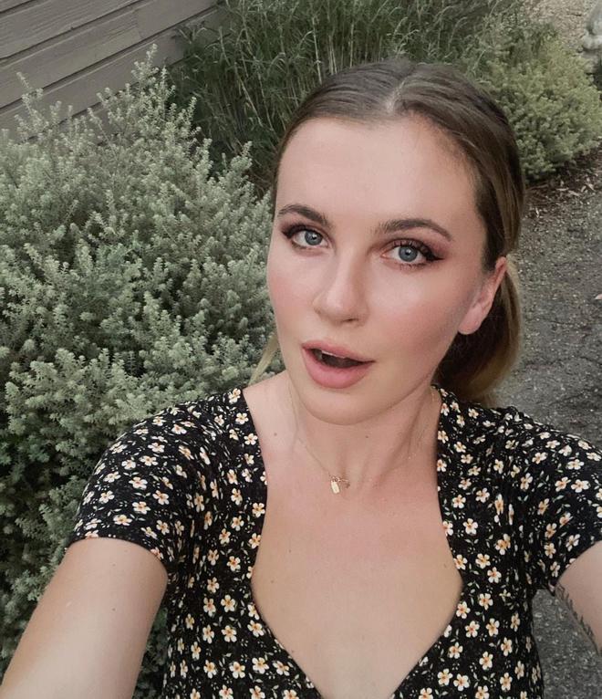 Ireland Baldwin, digna sucesora de su madre Kim Basinger