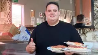 El camarero de Mérida que sirve tostadas con fandangos