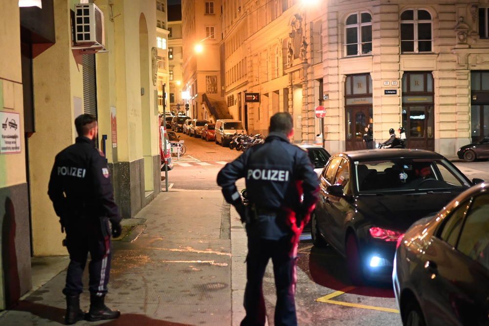 Ataque terrorista con varios tiroteos en Viena