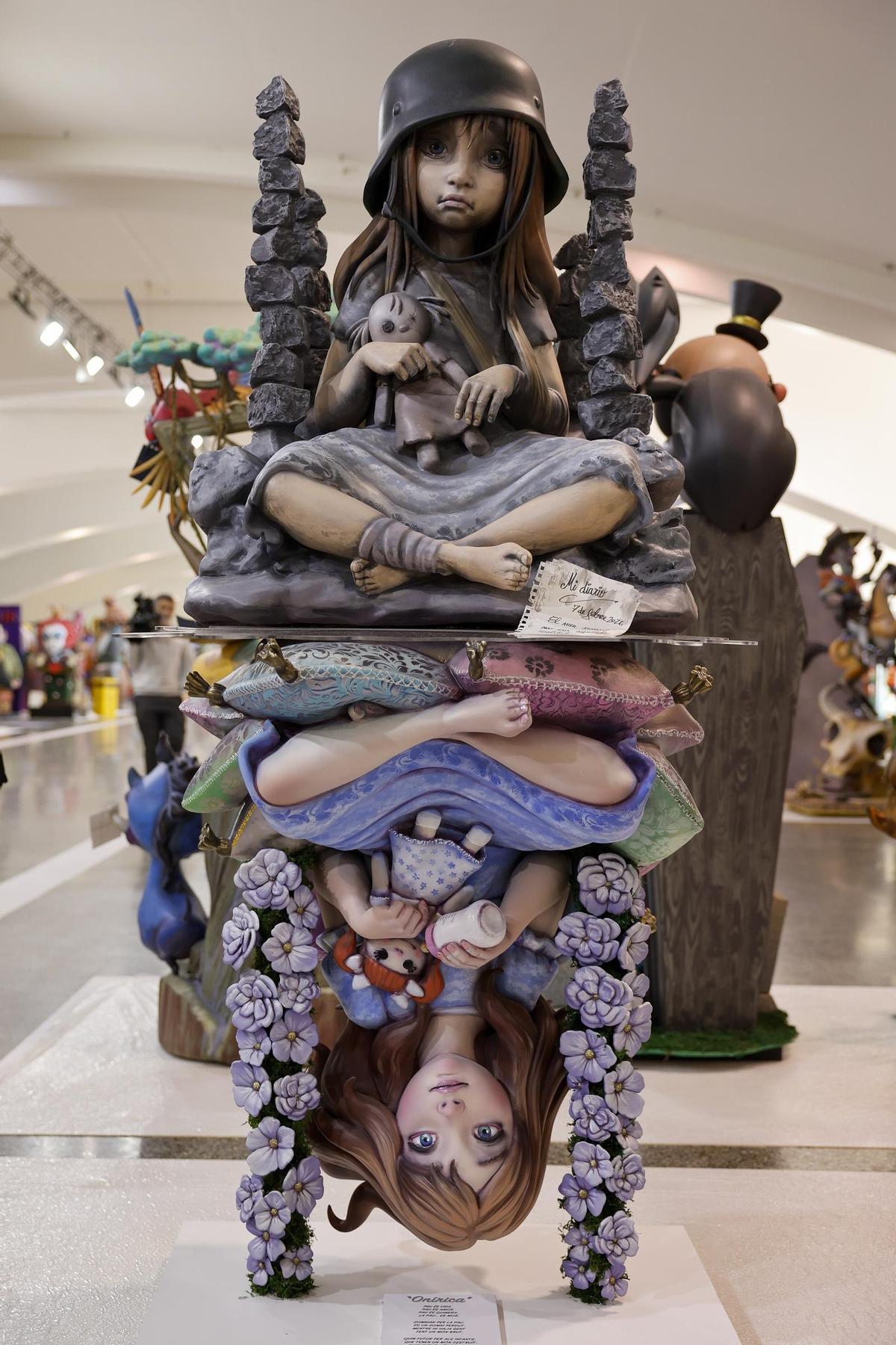 El 'ninot indultat', de la falla Sueca-Literato Azorín.