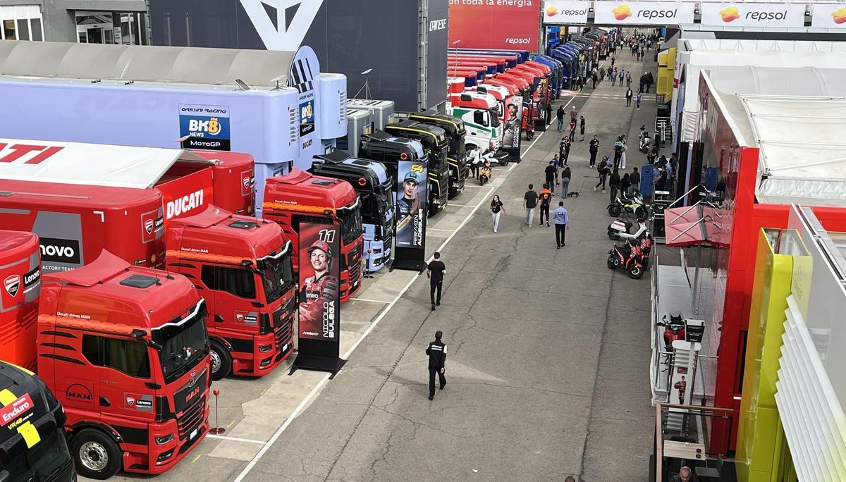 Cheste (Valencia) ha vuelto a recuperar el color del Mundial de motociclismo.