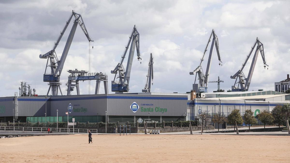 Una vista del entorno del Arbeyal con el club Santa Olaya al fondo.