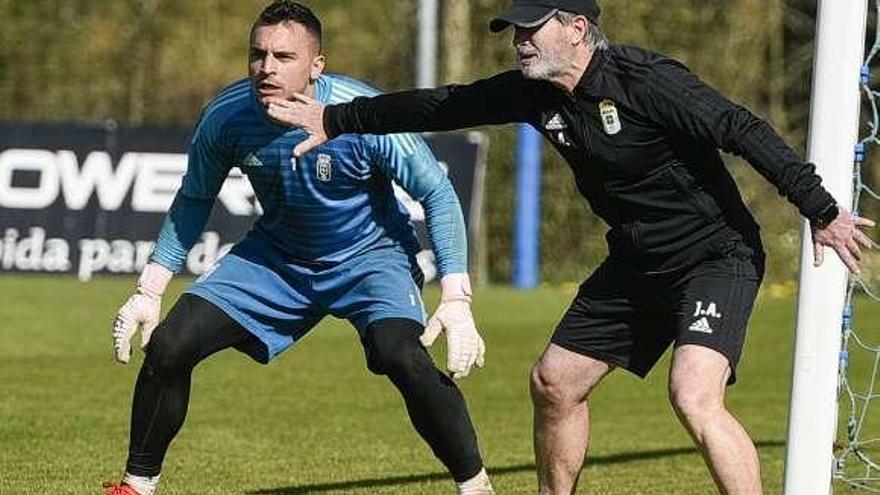 Alfonso, junto a Anquela, en un entrenamiento.