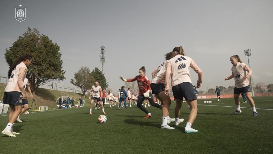 El entrenamiento de la selección femenina de España