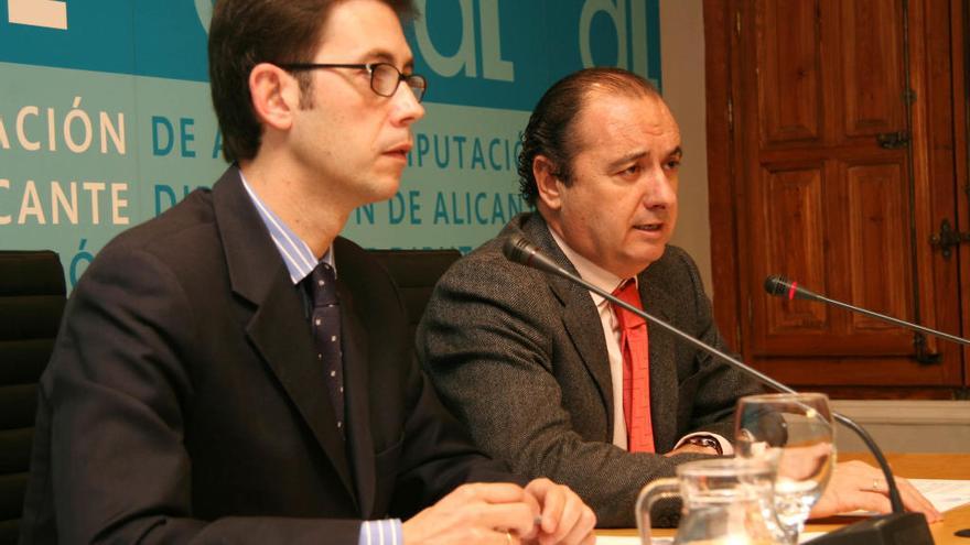 Sebastián Fernández y Joaquín Ripoll, diputado de Turismo y presidente de la Diputación en la época investigada.