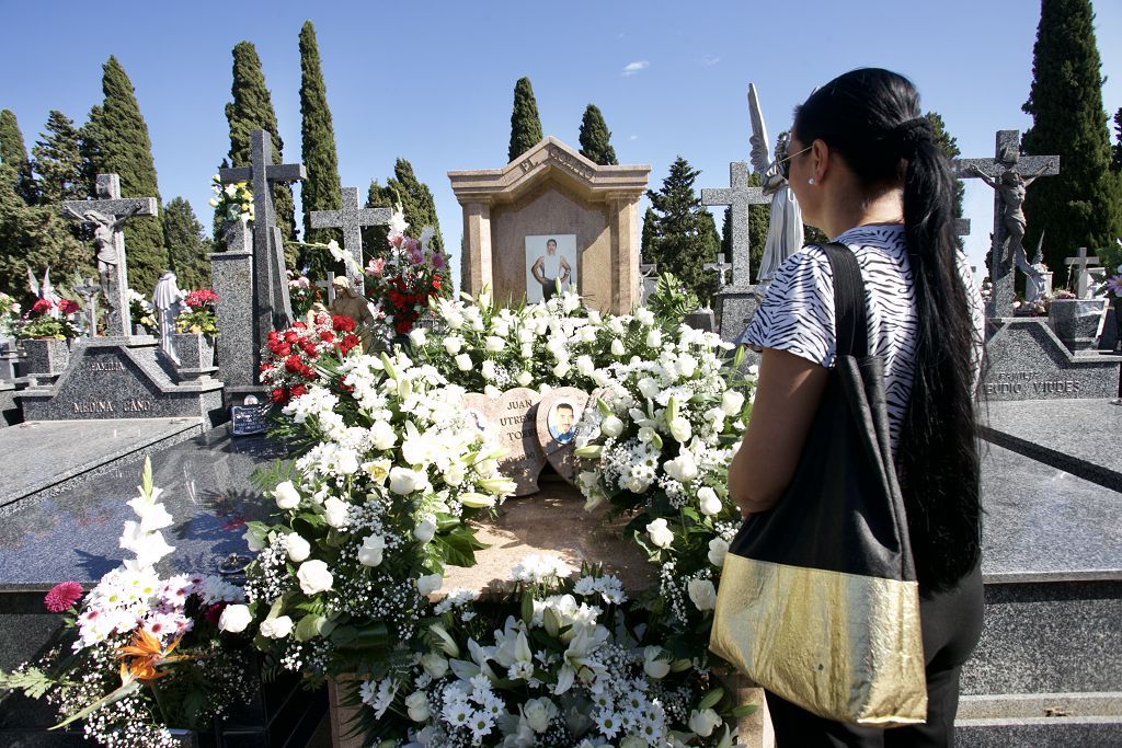 Cementerio de Espinardo el día de Todos los Santos