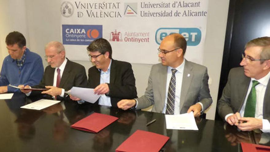 La primera càtedra conjunta de les Universitats de València i Alacant veu la llum en Ontinyent