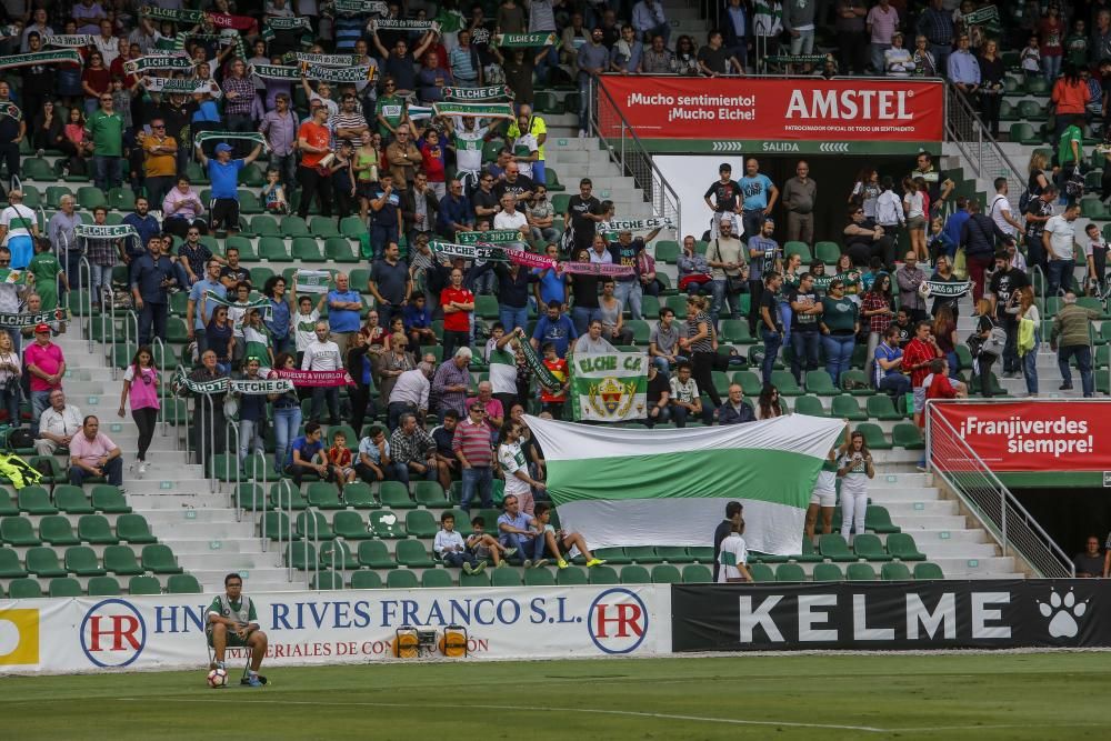 El Elche domina al Córdoba